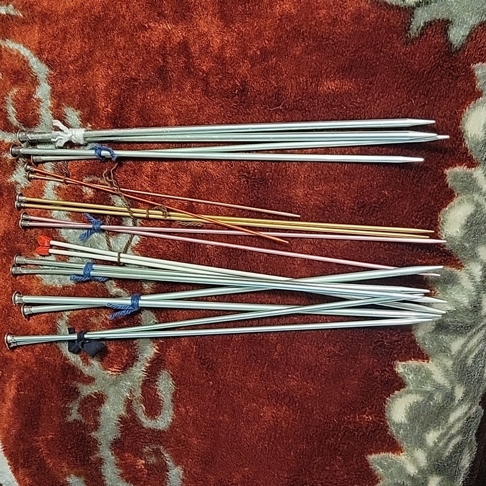 Vintage Lot of Aluminum Susan Bates & Other Brands Knitting Needles 9 Sets